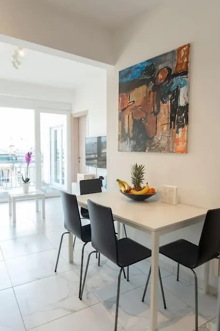 Queens Suite Thessaloniki Apartment